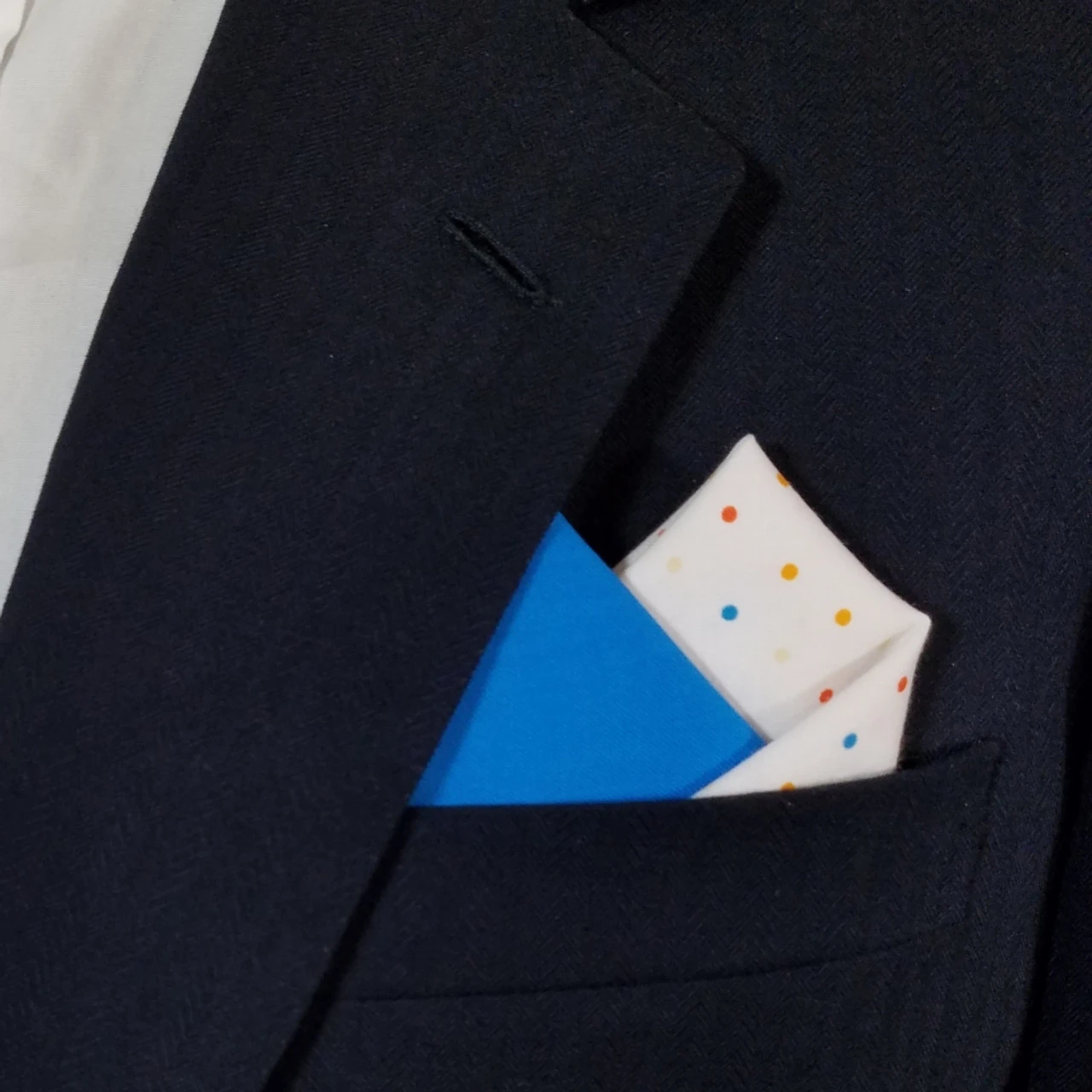 Two-Tone White Dots & Blue 100% Cotton Pre-Folded Pocket Square Insert 6 Two-Tone White Dots & Blue 100% Cotton Pre-Folded Pocket Square Insert - Image 4