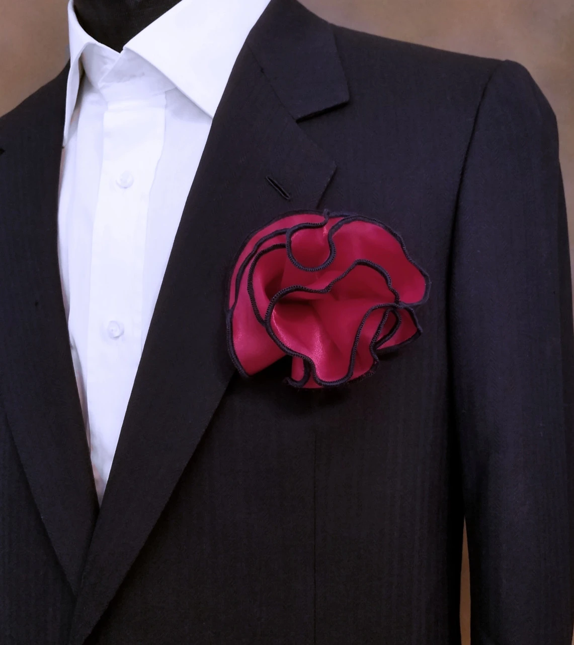 Antonio Ricci 2-in-1 Pouf Round Pocket Square - Dark Blue On Dark Red 4 Antonio Ricci 2-in-1 Pouf Round Pocket Square - Dark Blue On Dark Red - Image 2