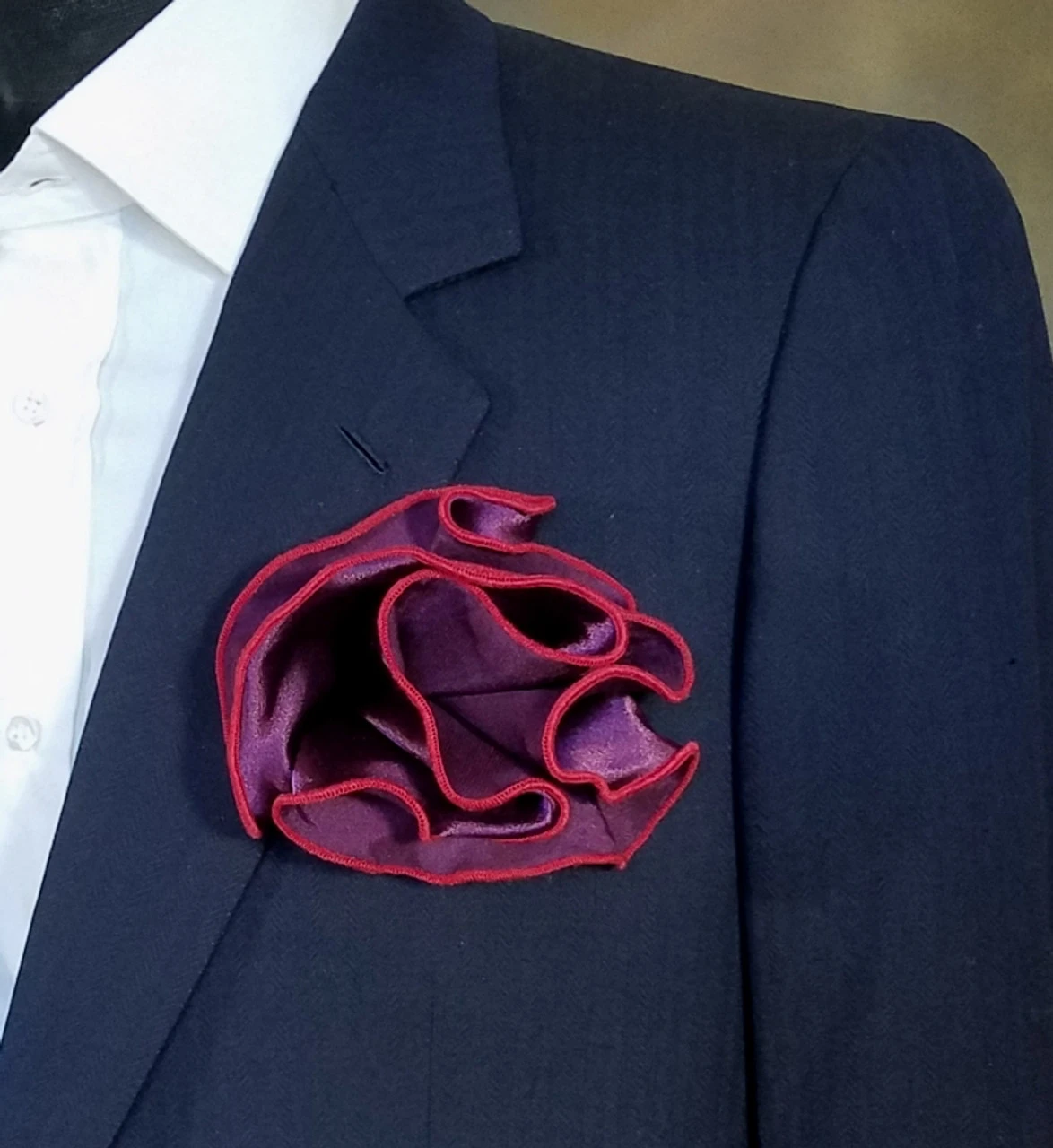 Antonio Ricci 2-in-1 Pouf Round Pocket Square - Red On Plum Purple 4 Antonio Ricci 2-in-1 Pouf Round Pocket Square - Red On Plum Purple - Image 2