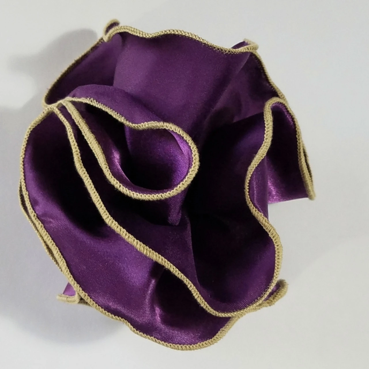 Antonio Ricci 2-in-1 Pouf Round Pocket Square - Light Gold On Purple 8 Antonio Ricci 2-in-1 Pouf Round Pocket Square - Light Gold On Purple - Image 6