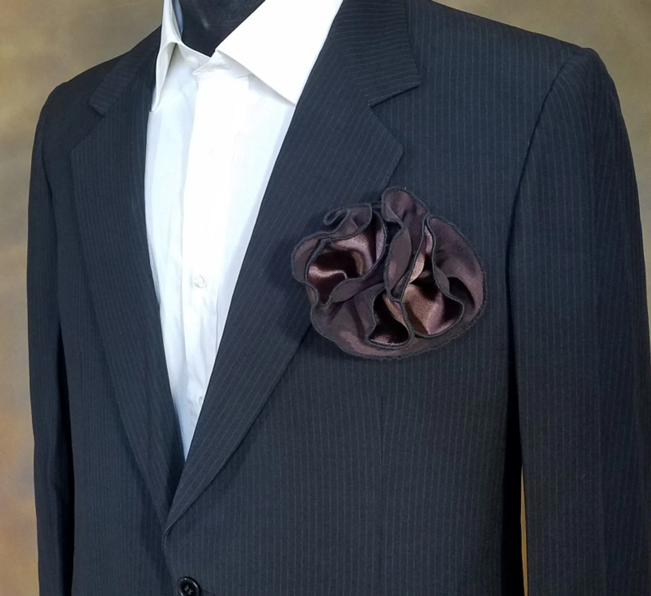 Antonio Ricci 2-in-1 Pouf Round Pocket Square - Black On Dark Brown 4 Antonio Ricci 2-in-1 Pouf Round Pocket Square - Black On Dark Brown - Image 2