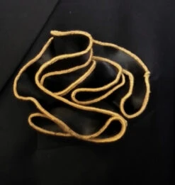 Antonio Ricci 2-in-1 Pouf Round Pocket Square - Dark Gold On Black