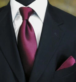 100% Woven Silk Necktie With Pocket Square - Berry