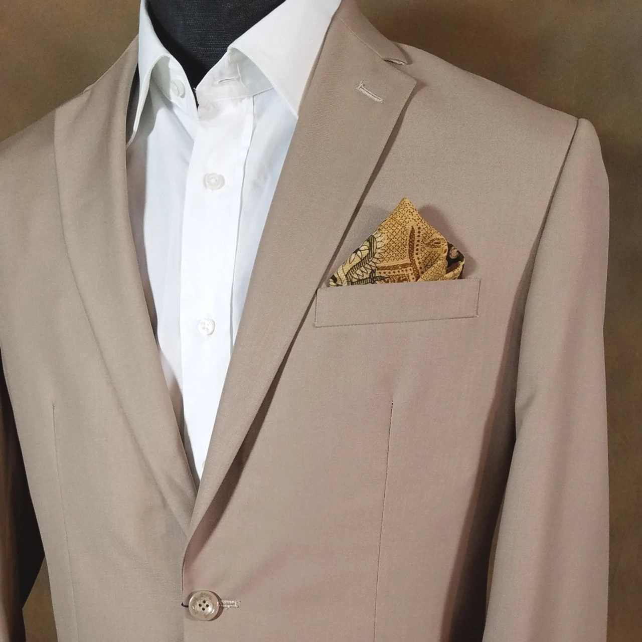 Silk Blend Pre-Folded Point Design Pocket Square Insert - Gold & Brown 4 Silk Blend Pre-Folded Point Design Pocket Square Insert - Gold & Brown - Image 2