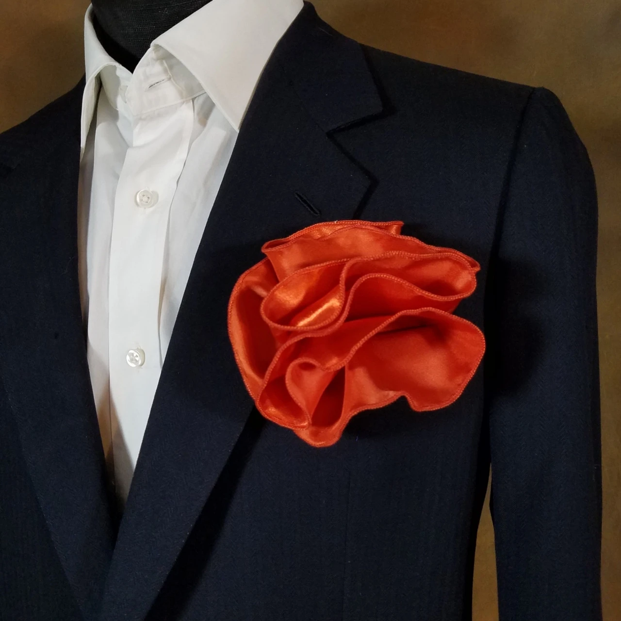 Antonio Ricci 2-in-1 Pouf Round Pocket Square - Copper Tone Orange 5 Antonio Ricci 2-in-1 Pouf Round Pocket Square - Copper Tone Orange - Image 3