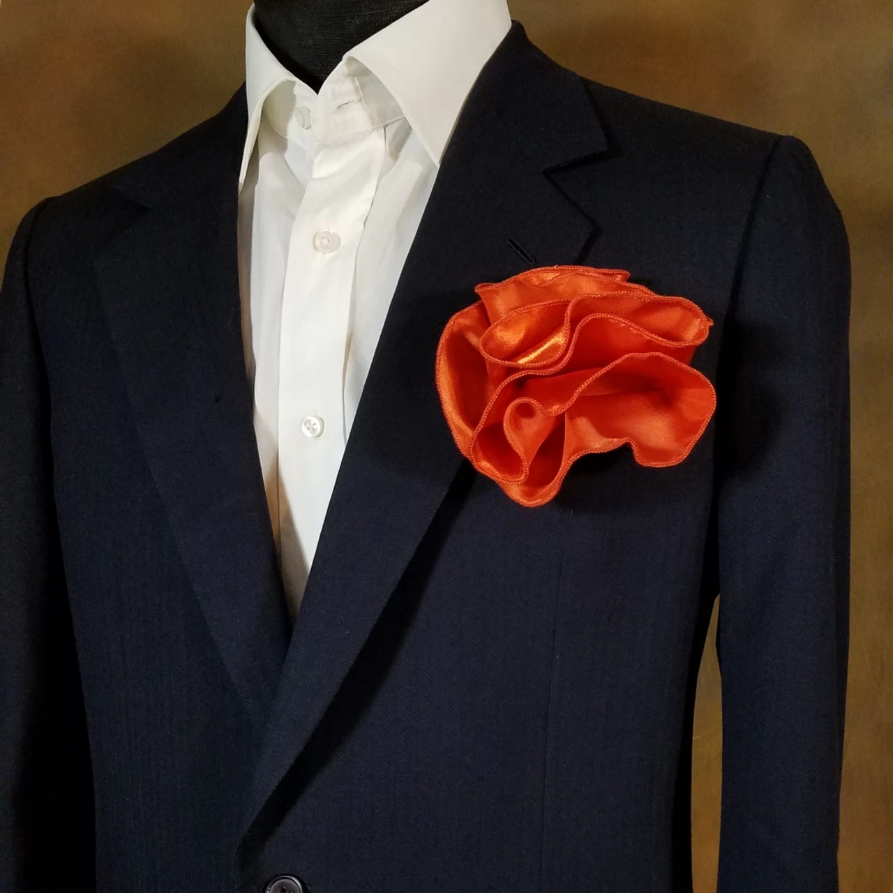 Antonio Ricci 2-in-1 Pouf Round Pocket Square - Copper Tone Orange 4 Antonio Ricci 2-in-1 Pouf Round Pocket Square - Copper Tone Orange - Image 2