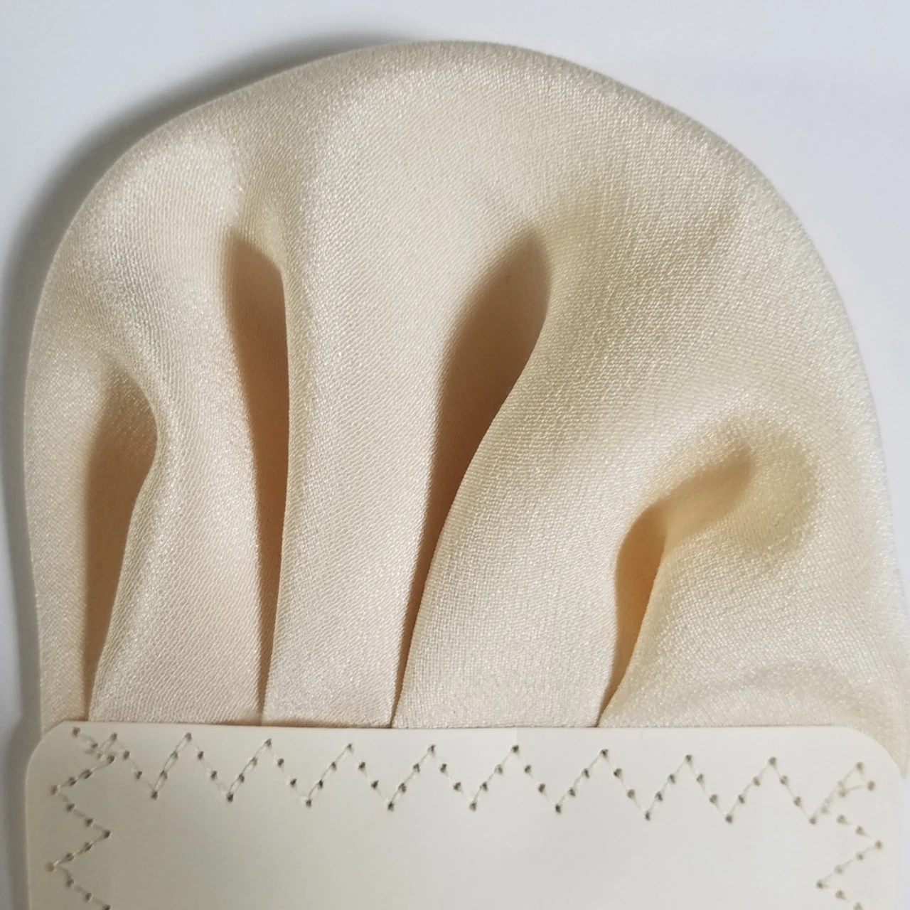 Cream 100% Silk Charmeuse Pre-Folded Pocket Square Insert 5 Cream 100% Silk Charmeuse Pre-Folded Pocket Square Insert - Image 3