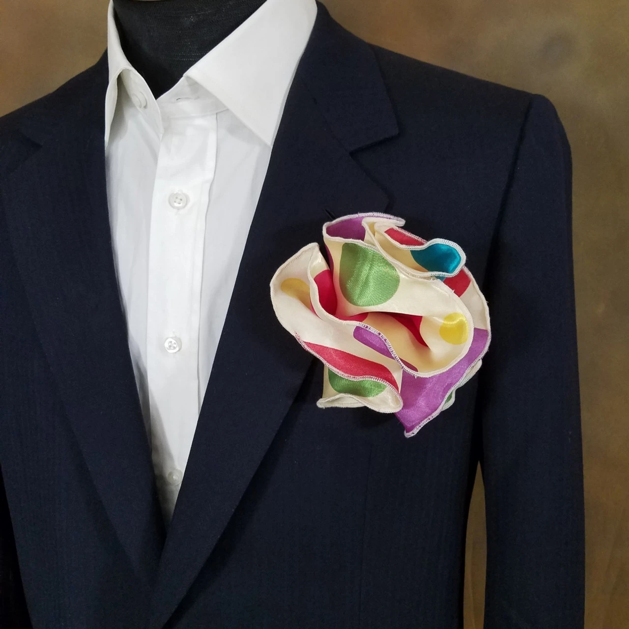 Antonio Ricci 2-in-1 Pouf Round Pocket Square - Large Polka Dots On Cream 4 Antonio Ricci 2-in-1 Pouf Round Pocket Square - Large Polka Dots On Cream - Image 2