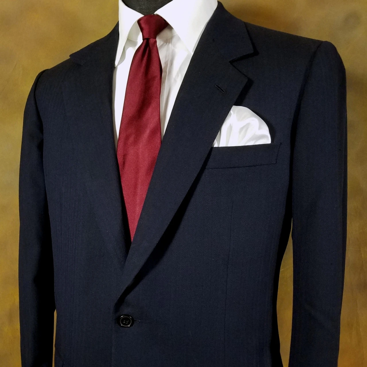 White Satin Pre-Folded Pocket Square Insert 4 White Satin Pre-Folded Pocket Square Insert - Image 2